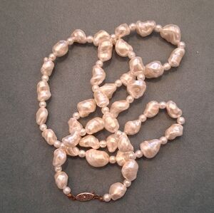 Modern Baroque Faux Pearl Necklace